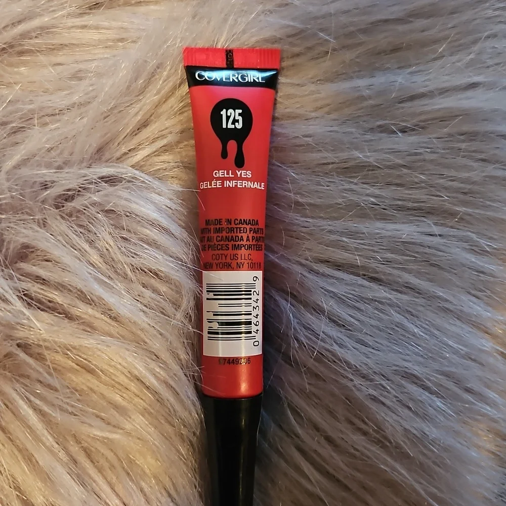 🆕️💄Covergirl Melting Pout Gel Liquid Liquid Lipstick 💄Gel Yes 125💄🆕️